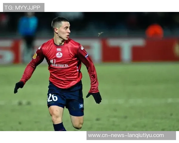 菲尔琼斯称阿扎尔为生涯最强对手无法与其抗衡