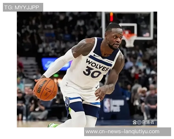 福克斯半场表现抢眼4投2中斩获13分2篮板2助攻罚球全中助力球队